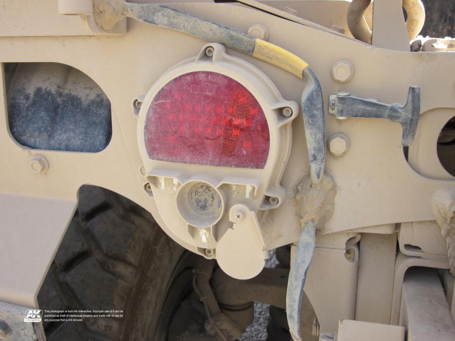 Детали экстерьера Oshkosh M-ATV 2009 года  (фото 510 из 676)